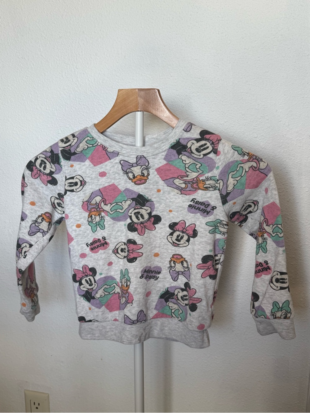 Disney Minnie & Daisy Gray Girls' Pullover Sweatshirt